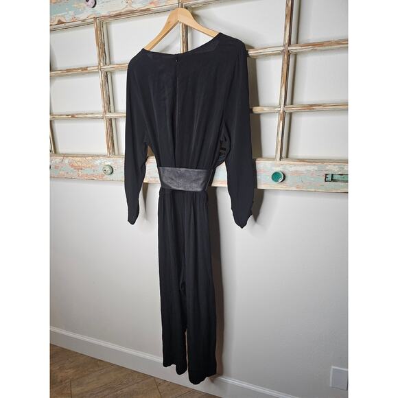 NWT Avenue Black Cold Shoulder Boat Neck Ladies Jumpsuit size 18/20 - Picture 2 of 16